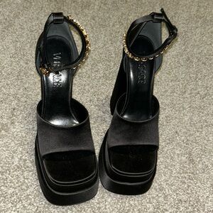Black Versace Aevitas open toe size 36